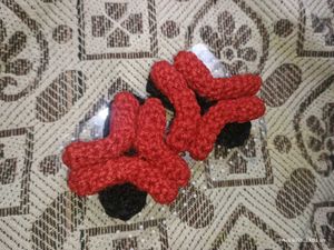 angry Crochet Hair Clip (1)