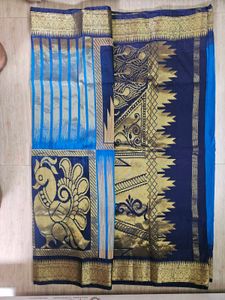 Blue &amp; Gold Patterned Fabric Jari