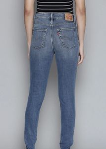 Levi’s 721 Women Skinny Fit High-Rise SlashKnee