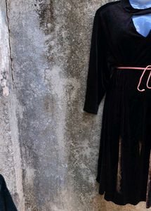 4.22.12 BLACK CUTE DRESS