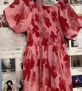 Chic Red Dress – Look Fabulous for Less!