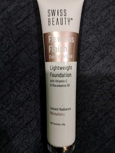 Swiss Beauty Flawless Finish Foundation