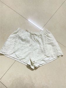 HOLLISTER Y2K White Lace Shorts