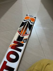 TON Cricket Bat