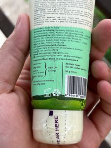 Pilgrim 2% Niacinamide Glow Sunscreen SPF 50 +++ f