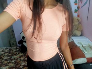 Cute Ribbed Top 🌺