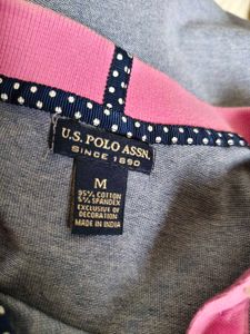 🎄Buy 1, Get 1 Free🎁Size S/ M Cute Grey Polo Top