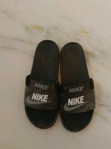 Nike Slides - Casual Comfort