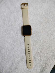 Boat Smartwatch for Women with charging cable