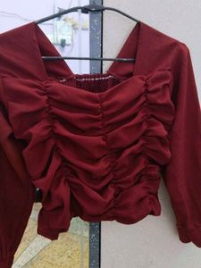 Mehrun Crop Top With Long Sleeve