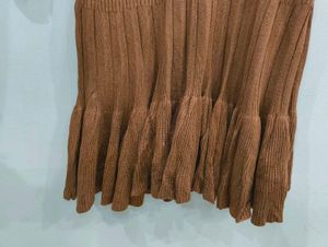 Brown Woolen Knit Dress with Ruffled Hem