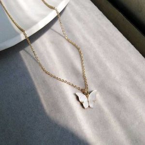 WHITE BUTTERFLY 🦋 PENDANT NECKLACE