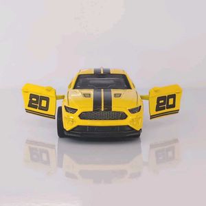 Famous Model Toy Car (Pcs.1)