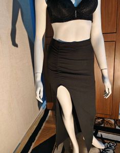 Chic Black Slit Skirt