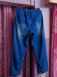 Women Stunning Blue  Stretchable Fade Jeans