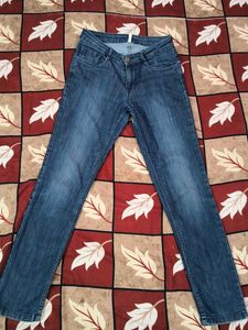 Classic Blue Slim-Fit Denim Jeans