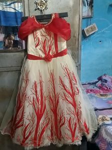 It Is Cream Red Colour 😍😍😍