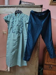 Beautiful High Neck Kurti With  Pant &Dupatta