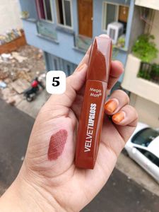 Velvet Lipgloss