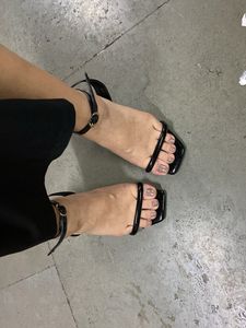 Chic Black Flats