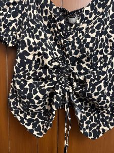 Spotted Cinched Crop Top