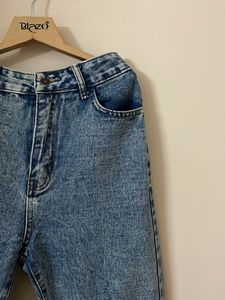 Stylish Straight Leg Jeans