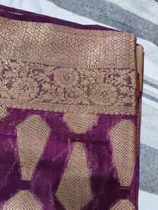 Women Zari Paithani Saree