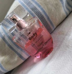 Plum Bodylovin' - Tulips dont Lie +  FREE Yardley