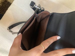 HM Casual Black Slingbag