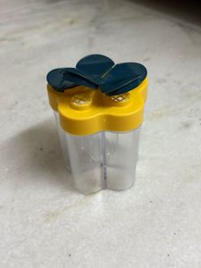 🆕 4-Section Spice Container