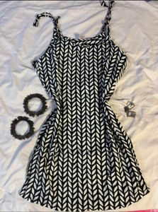 Black & White Print Tie Knot Short Kurti