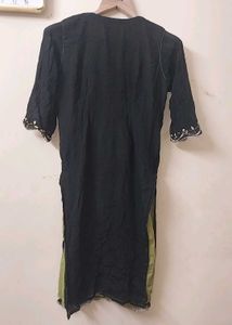 Elegant Black Embellished Kurta