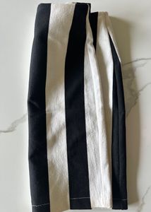 Monochrome Mini Skirt, Waist: 28-30