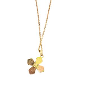 Elegant  Flower Pendant Necklace Monalisa Stone