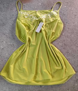 green lace cami top