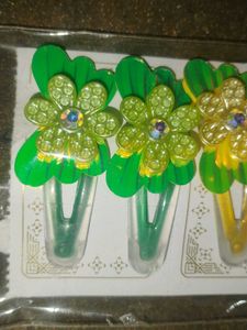 Flower Hair Clips - Set of 4