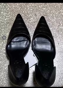 MANGO Croc Textured Pumps