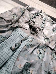 Girls Amazing Dress With Shrug