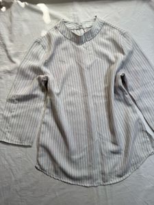 White Stripped collar Top