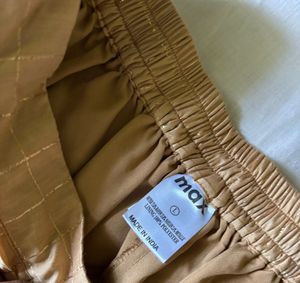 MAX CHECKED PRE STITCHED SAREE AND BLOUSE SET