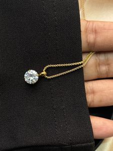 Ariel Solitaire Pendant Necklace Anti-tarnish