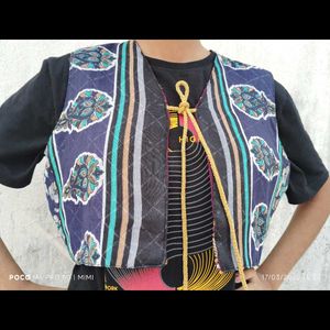 Embroidered Crop Vest