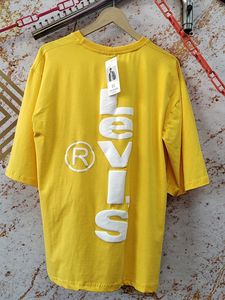 Levi&#39;s Yellow Graphic T-shirt