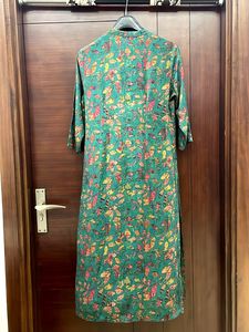 Meena Bazar Kurta.