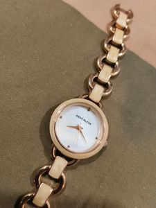 Ladies Watch.......