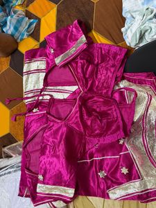 RAJPUTI POSHAK WITH BROAD BORDER LAFA WORK