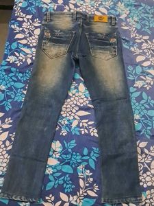 Jeans 👖. In New Like Condition (Size = 32)