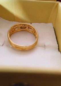 Gold Floral Ring 18carat with Hall mark