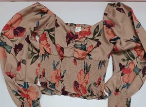 Printed Full Sleeves Crop Top