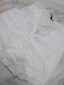 Lace Trim Sleeveless Top
